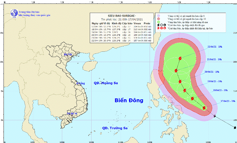 Siêu bão Surigae giật trên cấp 17 đang hoạt động ở ngoài khơi Philippines