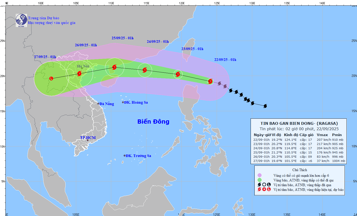 Siêu bão Ragasa hiện đạt cường độ cấp 17, giật trên cấp 17