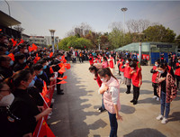 [Ảnh] Hoàn thành sứ mệnh lịch sử, đội ngũ bác sĩ chi viện bùi ngùi rời Vũ Hán