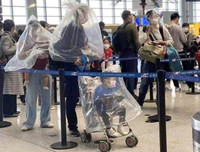 Những ý tưởng ‘thời trang bá đạo’ phòng chống virus Covid-19