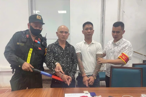 Chặn xe ô tô nghi vấn, lộ số lượng lớn ma túy được giấu dưới ghế phụ