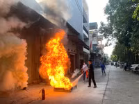 Hình ảnh lửa bao trùm kho xưởng ở tình huống giả định tại xã Chàng Sơn