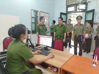 Lực lượng Công an các phường Tây Hồ, Phú Thượng hoạt động thông suốt mọi nhiệm vụ