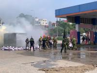 Xử lý nhanh tình huống xe ô tô đang nhập xăng xảy cháy 