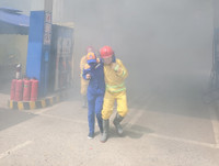 Khói bao trùm cây xăng trong tình huống giả định cháy, nổ