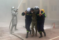 Kiểm tra công tác sẵn sàng ứng phó hỏa hoạn qua diễn tập phòng cháy