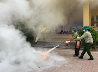 Kiểm tra công tác sẵn sàng ứng phó hỏa hoạn qua diễn tập phòng cháy