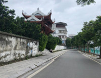 Ven hồ Tây chỉ còn dáng bóng những người làm nhiệm vụ ứng trực