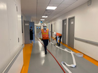  Điều xe thang đến xử lý sự cố cháy giả định tại Bệnh biện Việt - Pháp