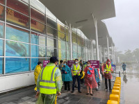 Xe thang chuyên dụng cứu người tại Trung tâm thương mại Aeon Mall Long Biên ở tình huống giả định