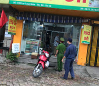 Những hình ảnh trước khi thực hiện quy định 'hàng ăn chỉ bán mang về', gội đầu, cắt tóc ngừng hoạt động