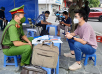 Hiệu quả chốt sàng lọc, hướng dẫn người dân thực hiện quy định phòng chống dịch Covid-19