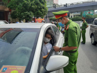 Hiệu quả chốt sàng lọc, hướng dẫn người dân thực hiện quy định phòng chống dịch Covid-19