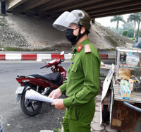Công an huyện Đông Anh tập trung cao độ, ứng trực phòng ngừa Covid-19 tại các điểm công cộng