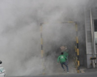 Lửa khói bao trùm khu Công nghiệp Phú Nghĩa, trong tình huống diễn tập tìm kiếm cứu nạn