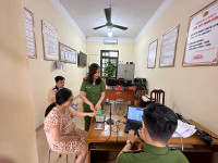Tây Hồ là quận đầu tiên của Hà Nội hoàn thành chỉ tiêu thu nhận hồ sơ cấp CCCD