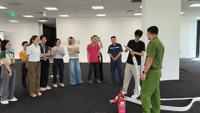 Thực tập phương án, tuyên truyền kỹ năng chữa cháy, thoát nạn tại tòa nhà cao tầng