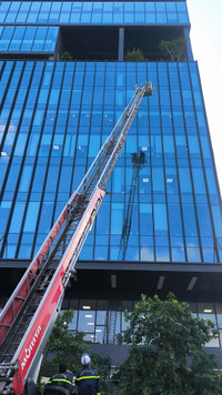 Thực tập phương án, tuyên truyền kỹ năng chữa cháy, thoát nạn tại tòa nhà cao tầng