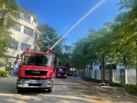 Cảnh sát phòng cháy hướng dẫn thầy và trò trải nghiệm kỹ năng an toàn trong hoả hoạn