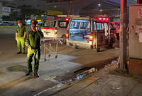 Huy động lực lượng trong đêm cứu người tại công trình sập giàn giáo 