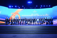  'Đại tiệc' âm thanh, ánh sáng trong lễ kỷ niệm 30 năm thành lập Tập đoàn Tân Á Đại Thành 