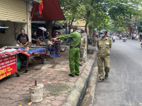 Công an Thanh Trì kiên quyết lập lại trật tự văn minh đô thị