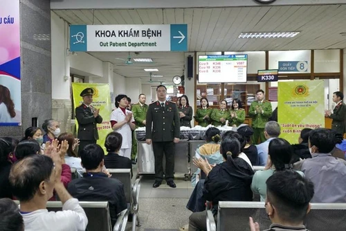 Nghĩa tình của Cụm thi đua số 9 - Công an Hà Nội