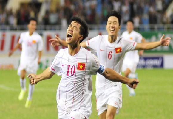 Đội tuyển U19 Việt Nam và những chiếc cúp trong lòng người hâm mộ ảnh 5 Đội tuyển U19 Việt Nam và những chiếc cúp trong lòng người hâm mộ ảnh 5