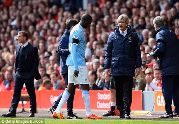 Đả bại Man City 3-2, Liverpool thẳng tiến tới ngôi vô địch ảnh 2