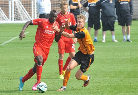 “Ngựa quen đường cũ”, Balotelli đòi “tẩn” trọng tài ảnh 1