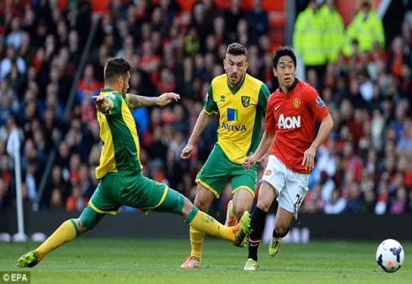 Giggs ra mắt ấn tượng, M.U thắng 4 sao trước Norwich ảnh 1