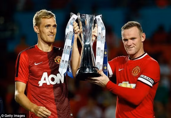 M.U “hái” ra tiền sau 2 tuần “cày ải” trên đất Mỹ ảnh 1