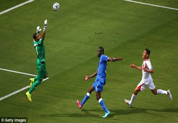 Gây địa chấn với thắng lợi trước Italia, Costa Rica tiễn Anh về nước ảnh 2