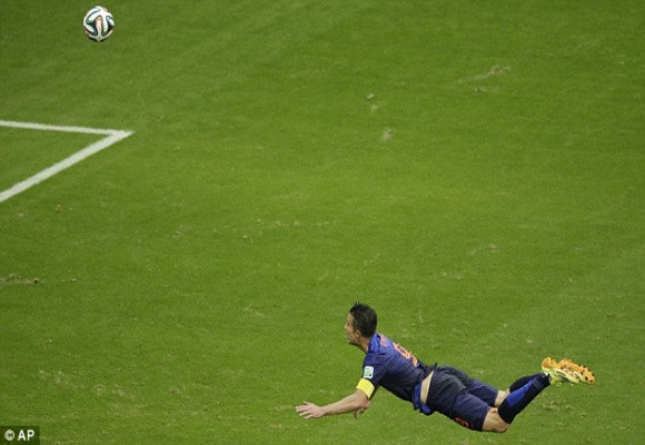 Robben và Persie lập cú đúp, Hà Lan ngược dòng hạ gục Tây Ban Nha 5-1 ảnh 4