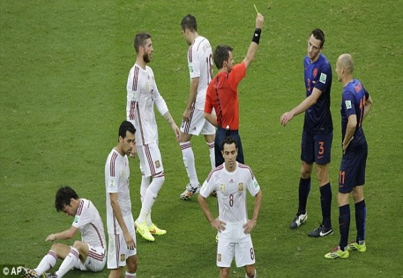 Robben và Persie lập cú đúp, Hà Lan ngược dòng hạ gục Tây Ban Nha 5-1 ảnh 3