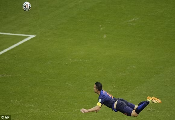 Robben và Persie lập cú đúp, Hà Lan ngược dòng hạ gục Tây Ban Nha 5-1 ảnh 4