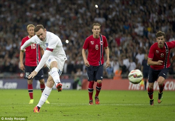 Chùm ảnh: Rooney lập công "rửa" băng đội trưởng Tam Sư ảnh 5 Chùm ảnh: Rooney lập công "rửa" băng đội trưởng Tam Sư ảnh 5