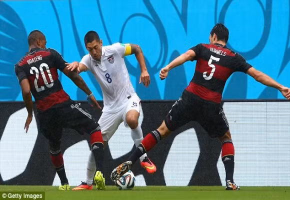 Ronaldo lập công… "đưa" tuyển Mỹ vào vòng trong cùng "xe tăng" Đức ảnh 4