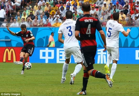 Ronaldo lập công… "đưa" tuyển Mỹ vào vòng trong cùng "xe tăng" Đức ảnh 6