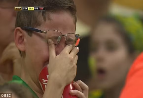 Cực sốc: "Xe tăng" Đức "nghiền nát" chủ nhà Brazil 7-1 ảnh 4