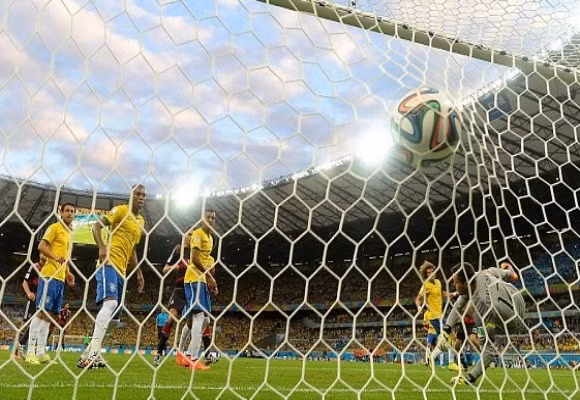 Cực sốc: "Xe tăng" Đức "nghiền nát" chủ nhà Brazil 7-1 ảnh 8