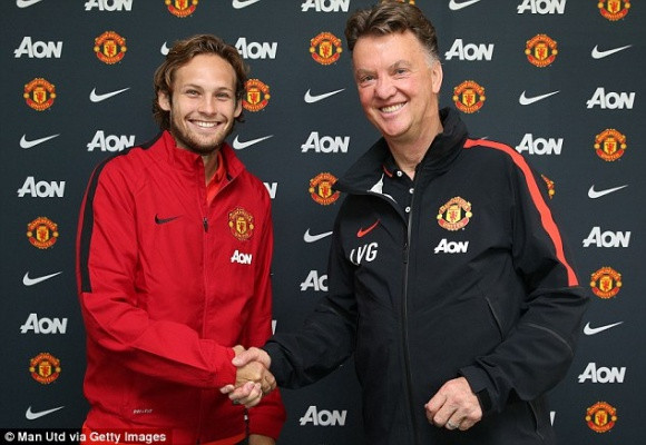 M.U kích nổ “bom tấn” hè với việc chiêu mộ “mãnh hổ” Falcao ảnh 3