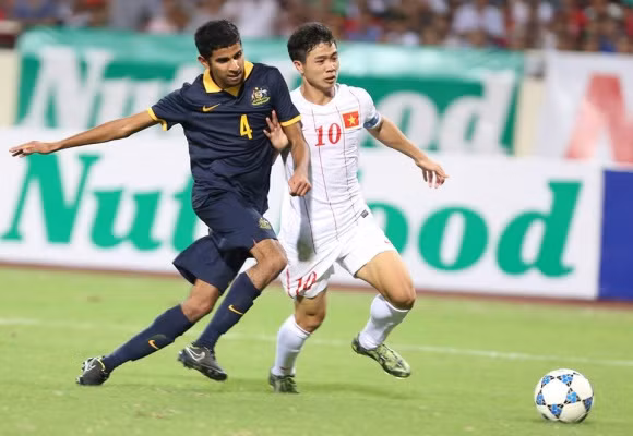 Công Phượng và món quà gây “bão mạng” ảnh 2