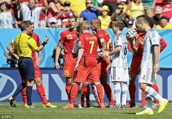 Siêu phẩm đá nối của Higuain đưa Argentina vào bán kết ảnh 2