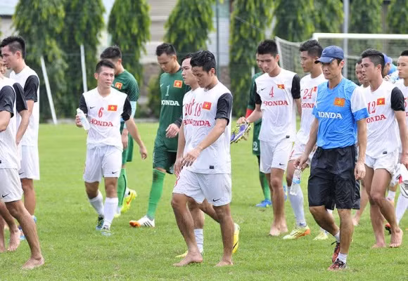 Chùm ảnh: Ngày "hành xác" đầu tiên của đội tuyển Việt Nam ảnh 9