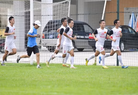 Chùm ảnh: Ngày "hành xác" đầu tiên của đội tuyển Việt Nam ảnh 4
