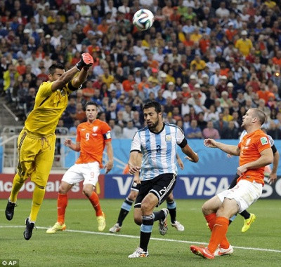 Sau 24 năm chờ đợi, Argentina vào chung kết gặp Đức ảnh 7