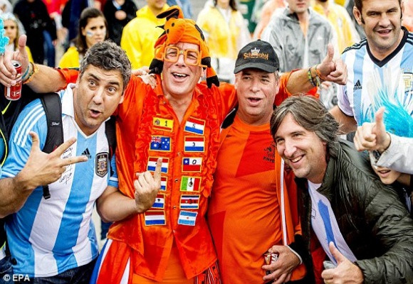 Sau 24 năm chờ đợi, Argentina vào chung kết gặp Đức ảnh 13