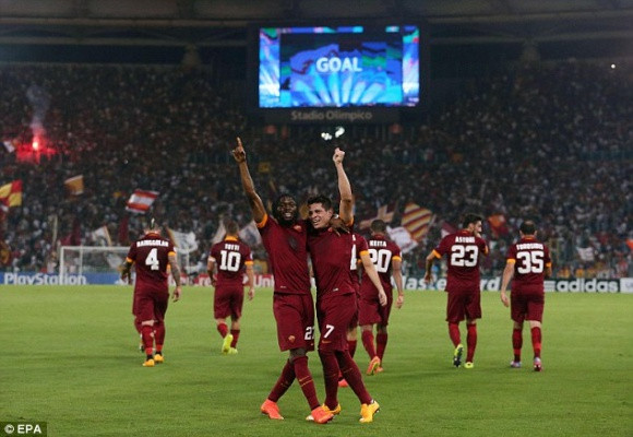 Thảm bại ở Roma, hooligan Nga lao vào “tẩn” các tifosi trên khán đài ảnh 1