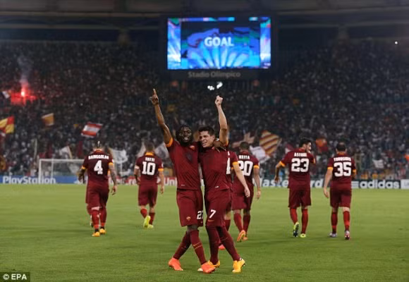 Thảm bại ở Roma, hooligan Nga lao vào “tẩn” các tifosi trên khán đài ảnh 1